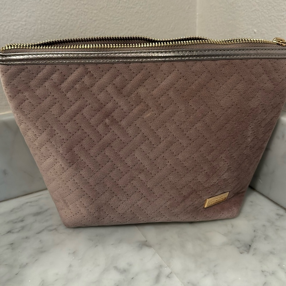 Stephanie Johnson pouch